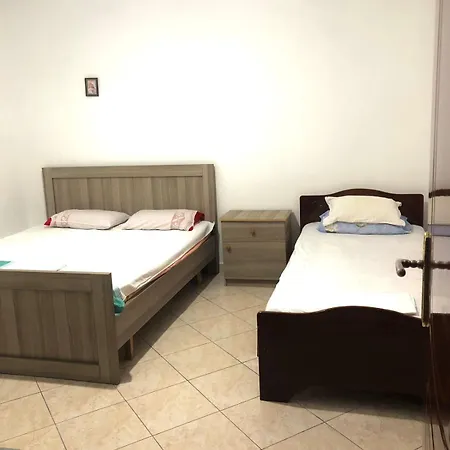 Ermisa Apartment *